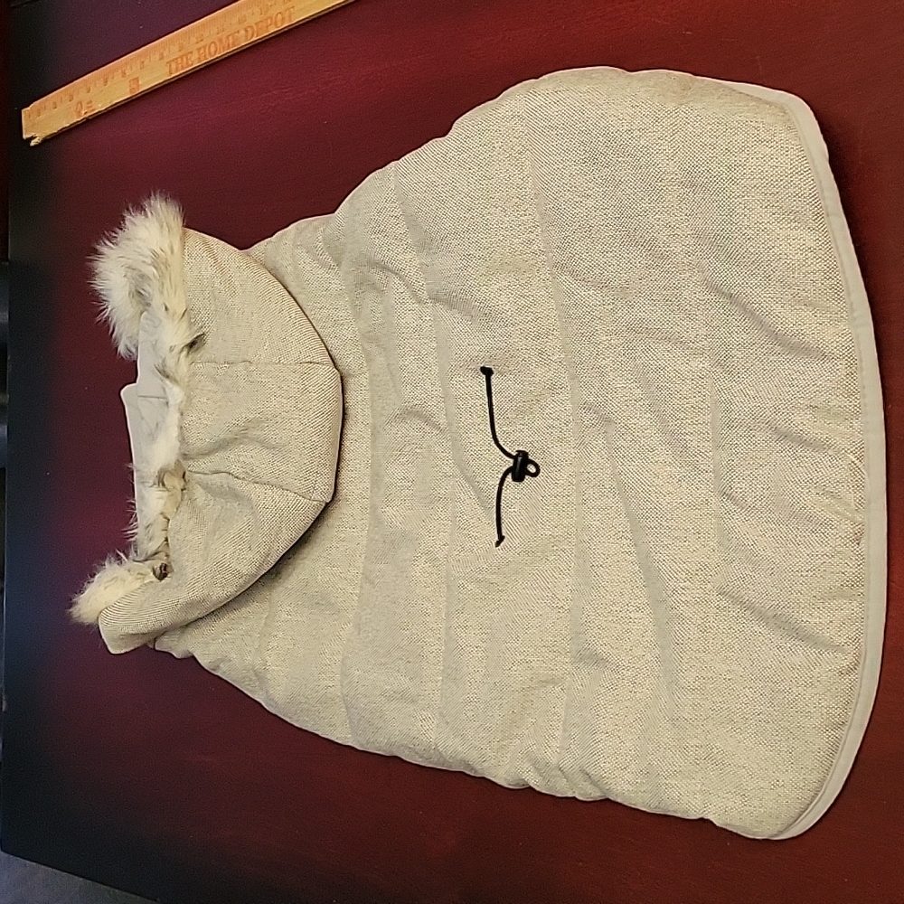 White and Gray Winter Faux Fur Dog Coat Size Large New with Tags